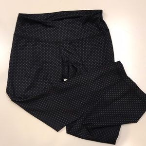 Lululemon polka dot luxstreme crop leggings sz 4